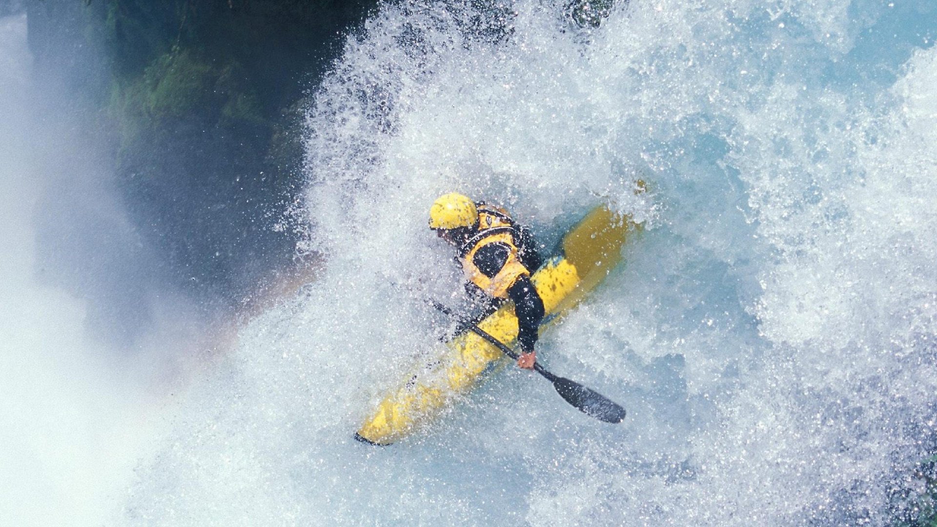 绝地反击！蒂亚戈终场绝杀助勒沃库森逆袭，英格兰神话破灭欧战之夜